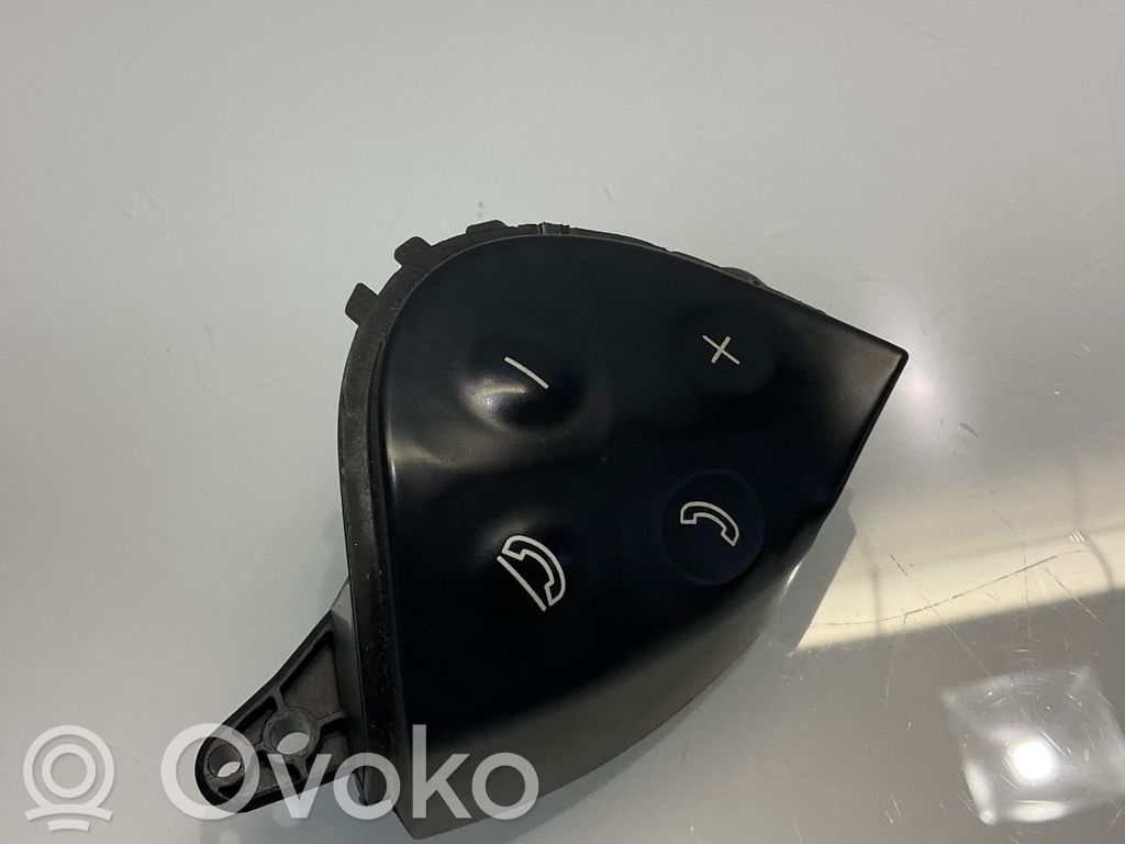Mercedes-Benz E W211 Boutons / interrupteurs volant 