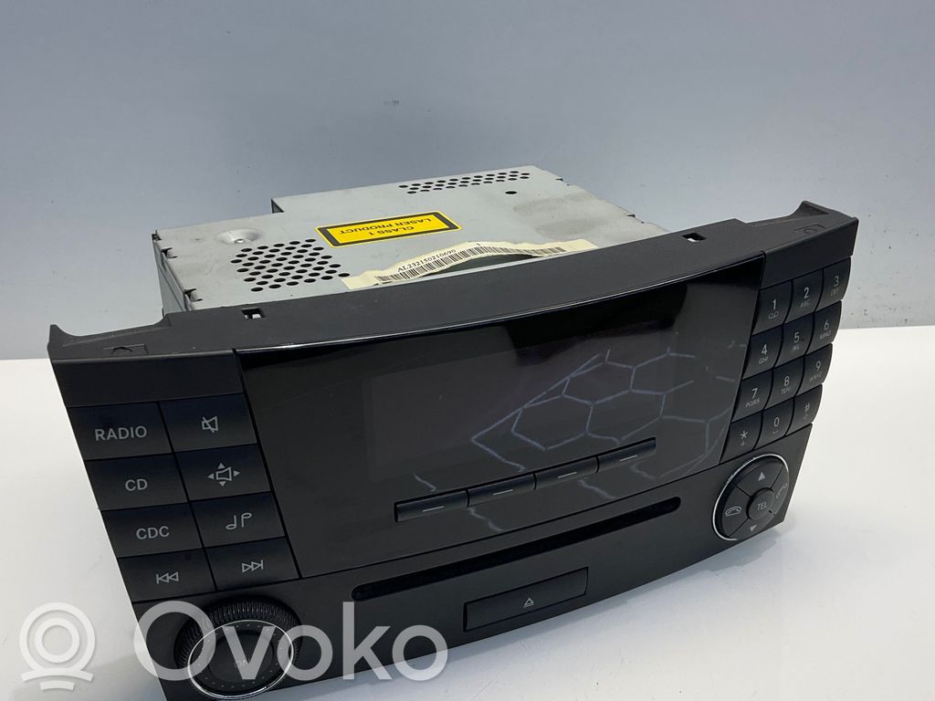 Mercedes-Benz E W211 Panel / Radioodtwarzacz CD/DVD/GPS 