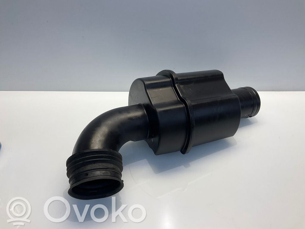 Obudowa filtra powietrza   8603094,19845610,72141740