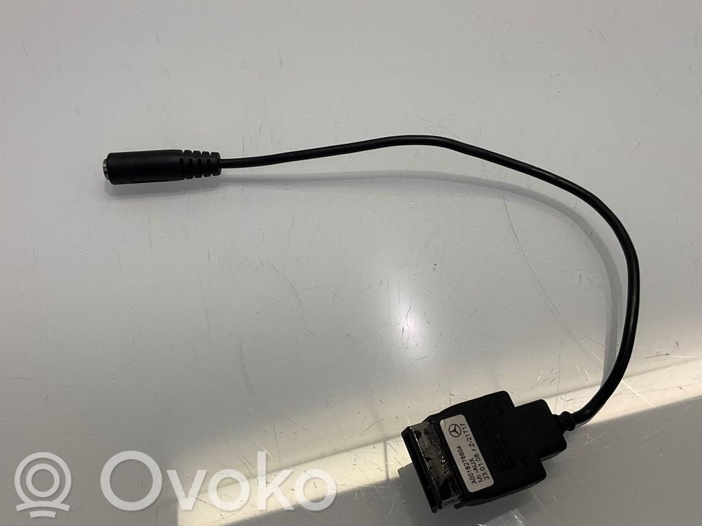Gniazdo / Złącze AUX   A0018276604,Z21717,0018276604