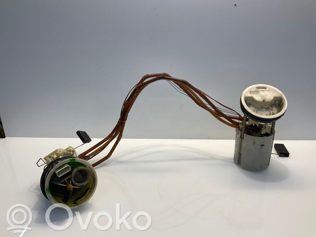 Mercedes-Benz CLS C219 Bomba interna de combustible 
