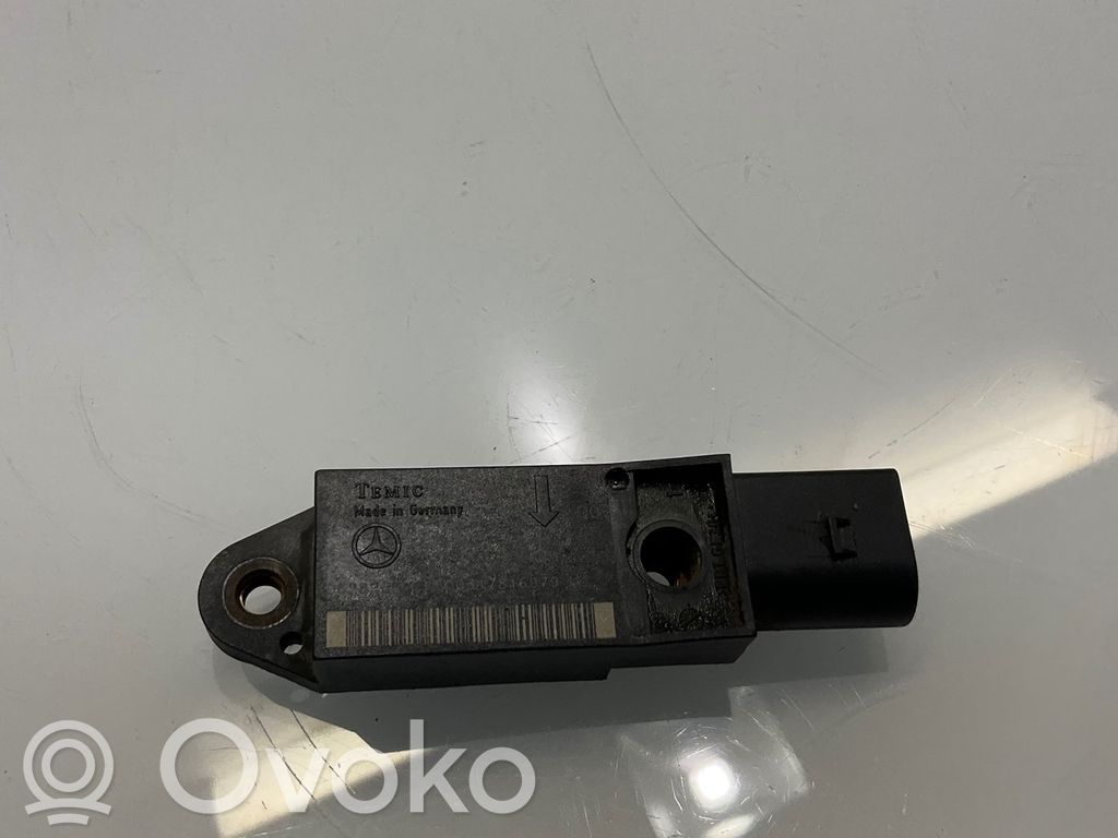 Mercedes-Benz E W211 Airbagsensor Crashsensor Drucksensor 