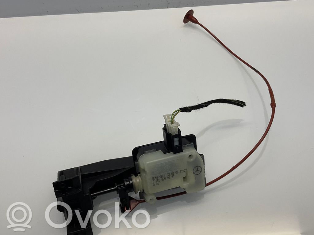 Mercedes-Benz ML W164 Tapa sellante del depósito de combustible 