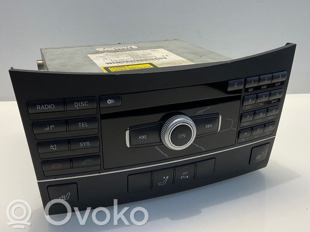 Mercedes-Benz E W212 Panel / Radioodtwarzacz CD/DVD/GPS 