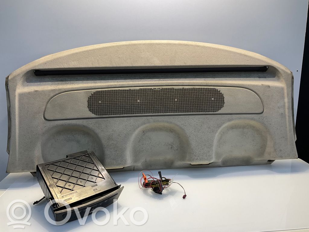 Mercedes-Benz E W211 Sähkökäyttöinen takaikkunan häikäisysuoja 