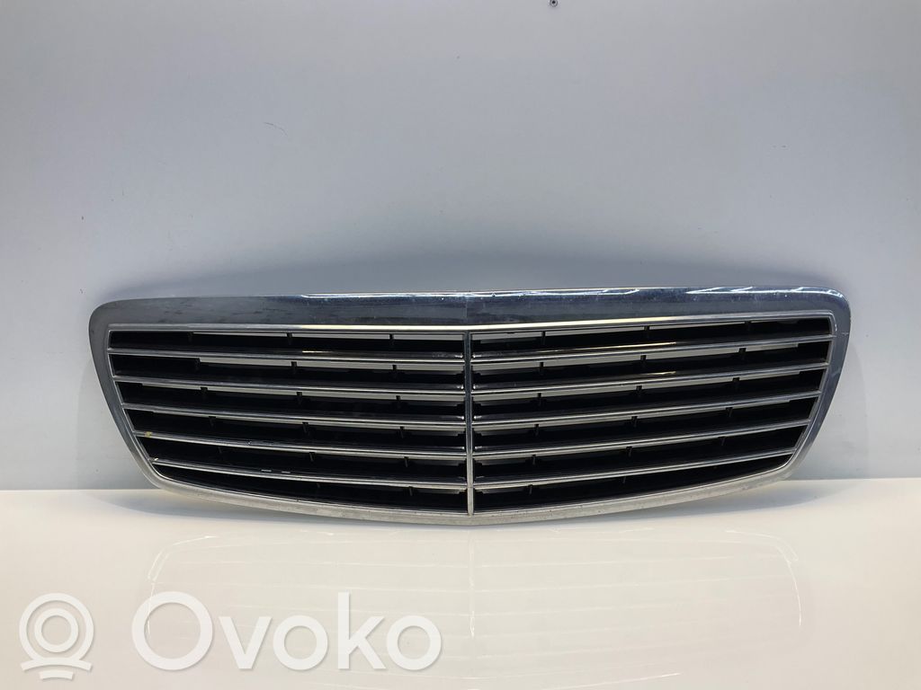 Mercedes-Benz E W211 Front grill 