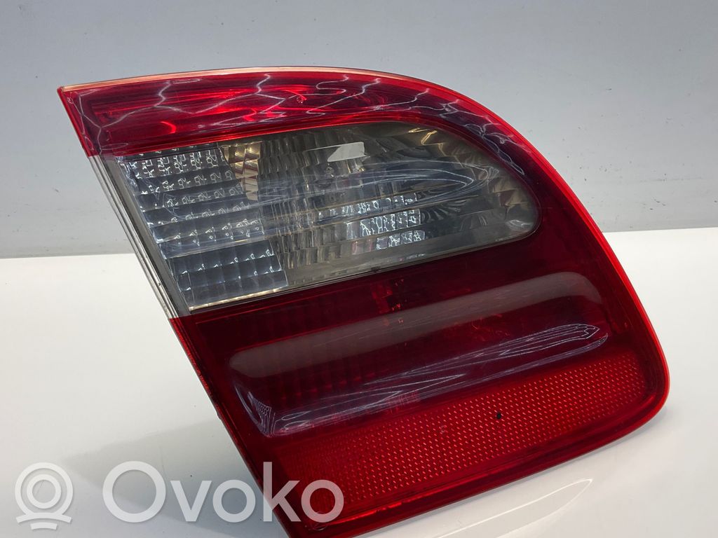 Mercedes-Benz E W211 Tailgate rear/tail lights 