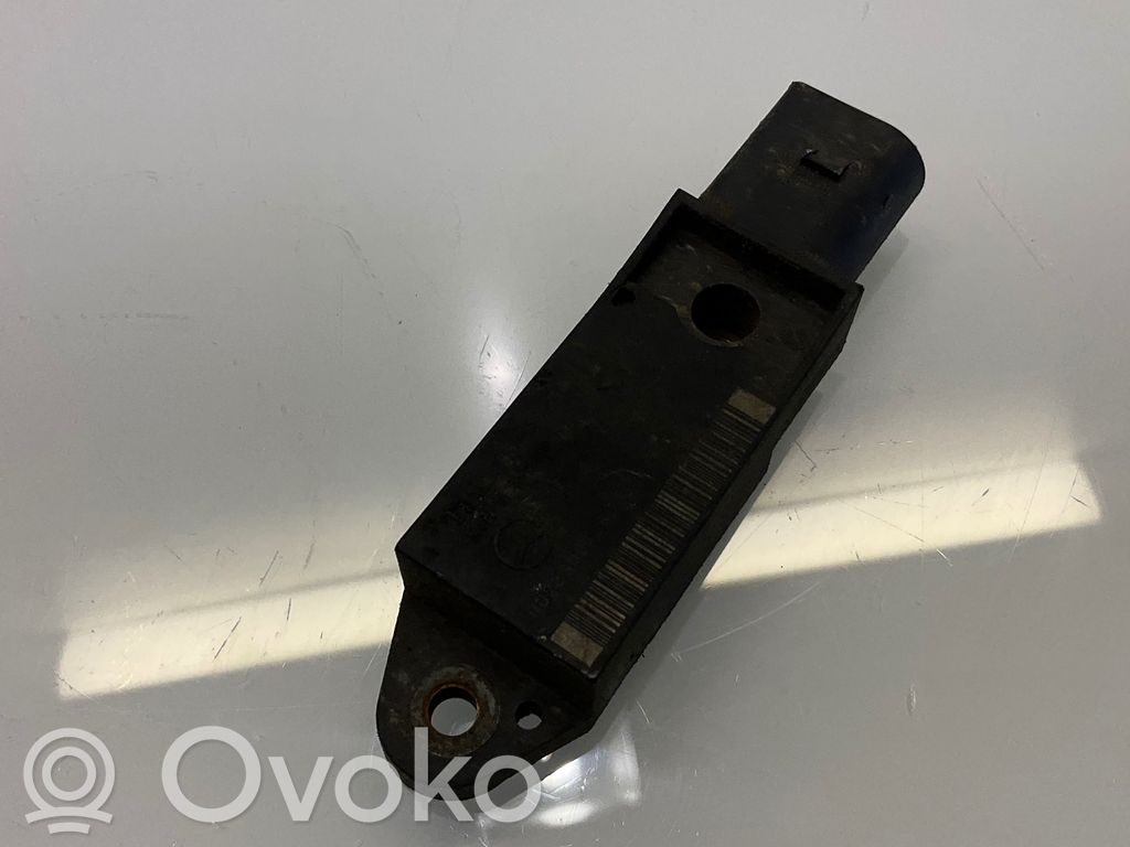 Mercedes-Benz E W211 Airbagsensor Crashsensor Drucksensor 