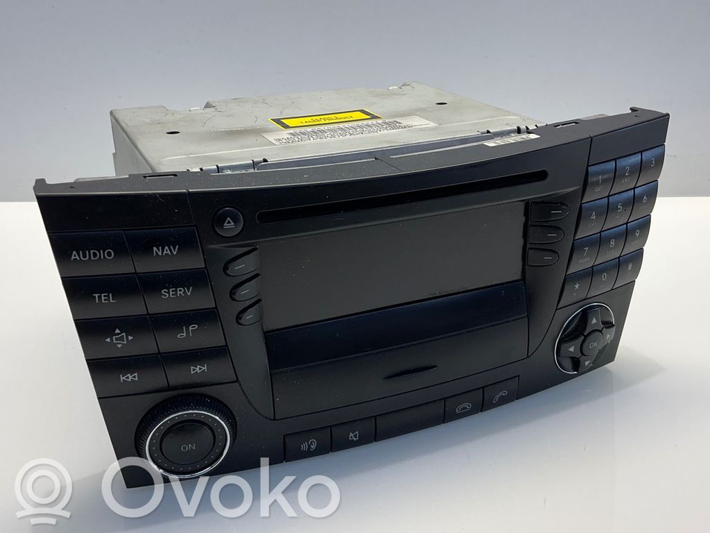 Mercedes-Benz E W211 Unità principale autoradio/CD/DVD/GPS 