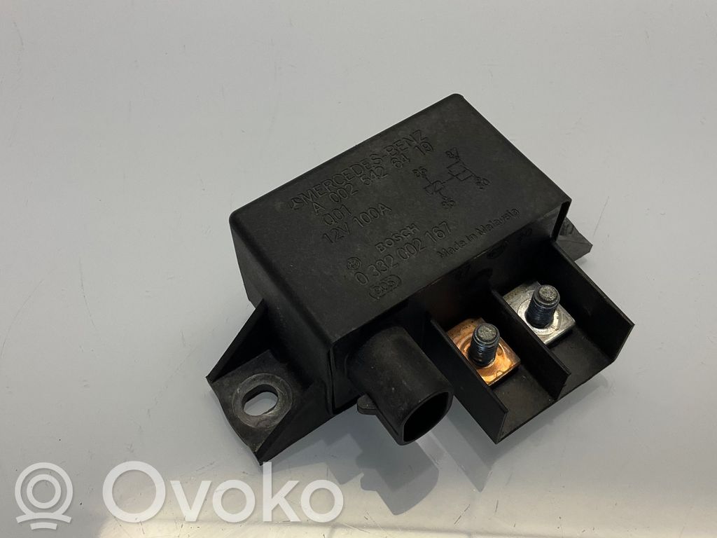 Mercedes-Benz E W211 Charging relay 