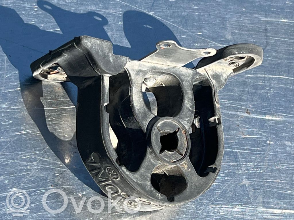 Volkswagen Phaeton Muffler mount bracket/holder 
