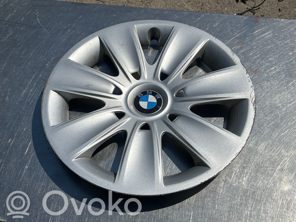 BMW 3 E90 E91 Lokasuojan lista (muoto) 