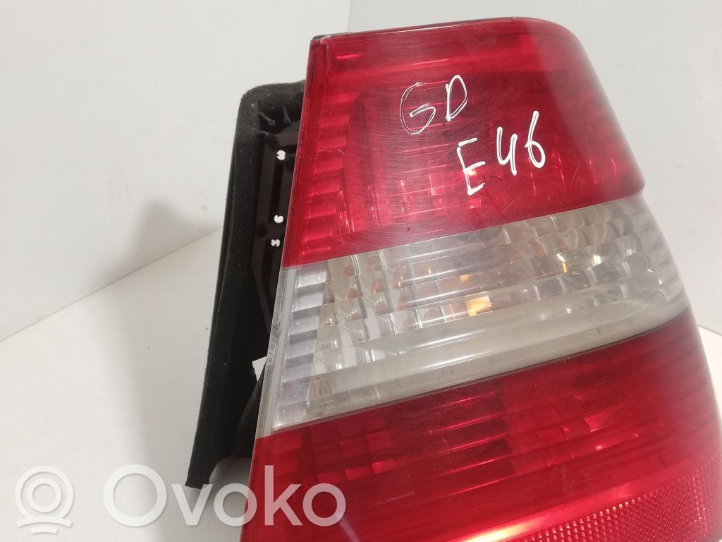 Rear/tail lights   6910532,388014