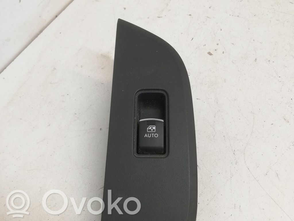 Subaru Outback (BS) Electric window control switch 