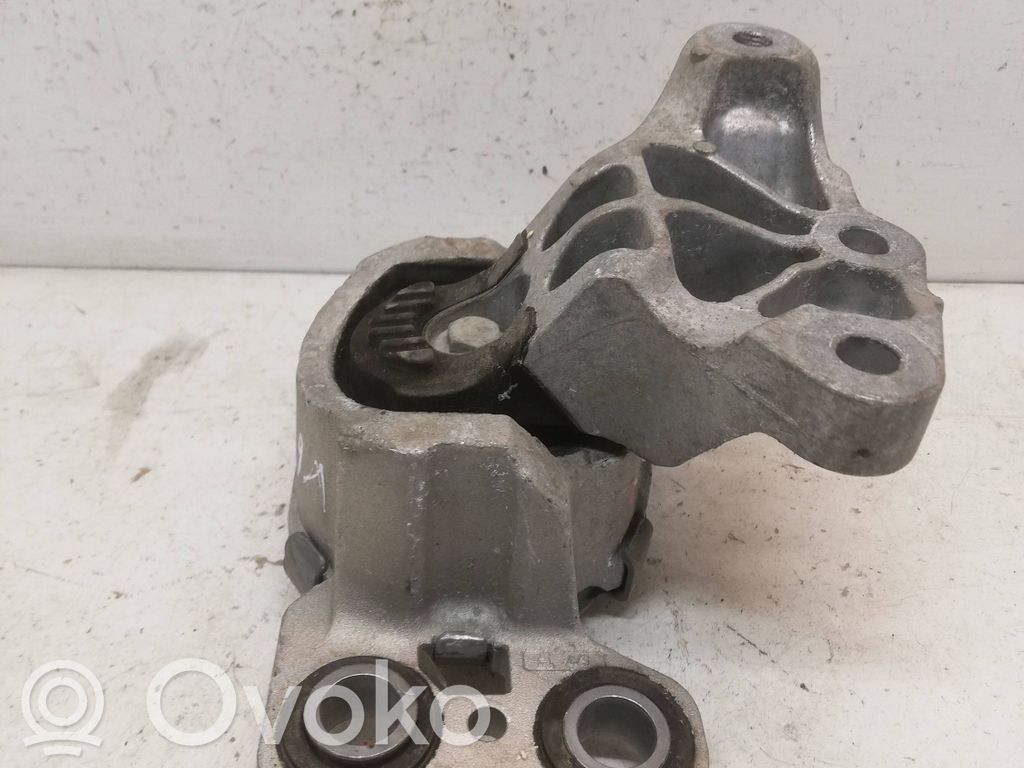 Engine mount bracket   31401307