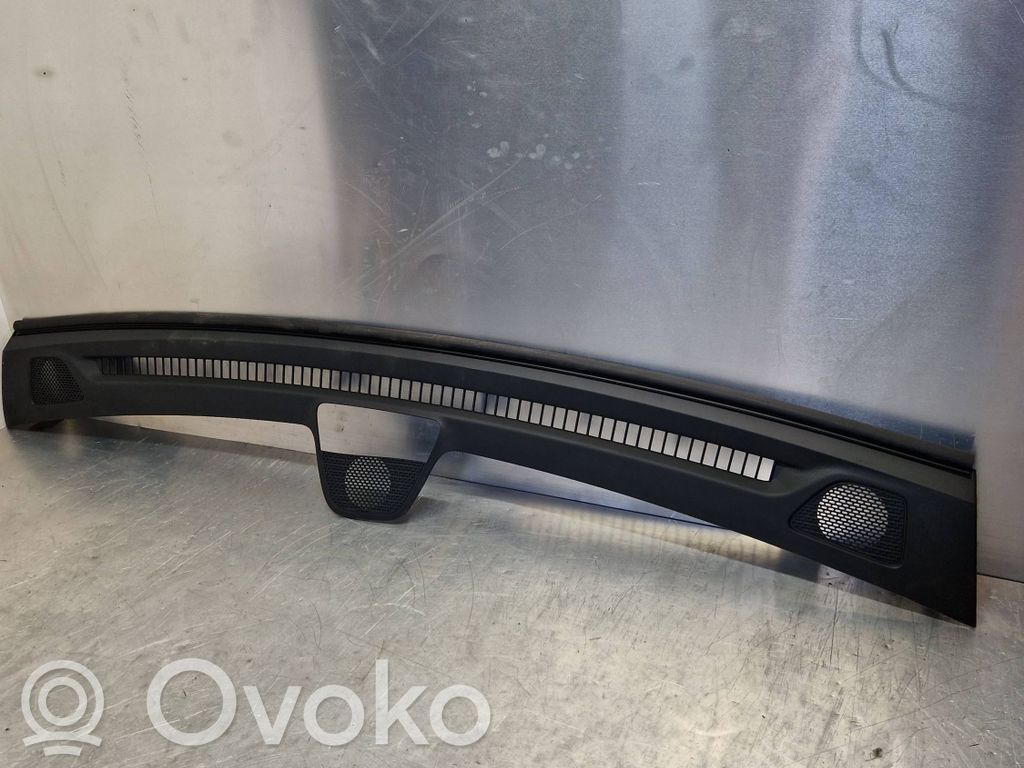 Chrysler Pacifica Lango oro grotelės 
