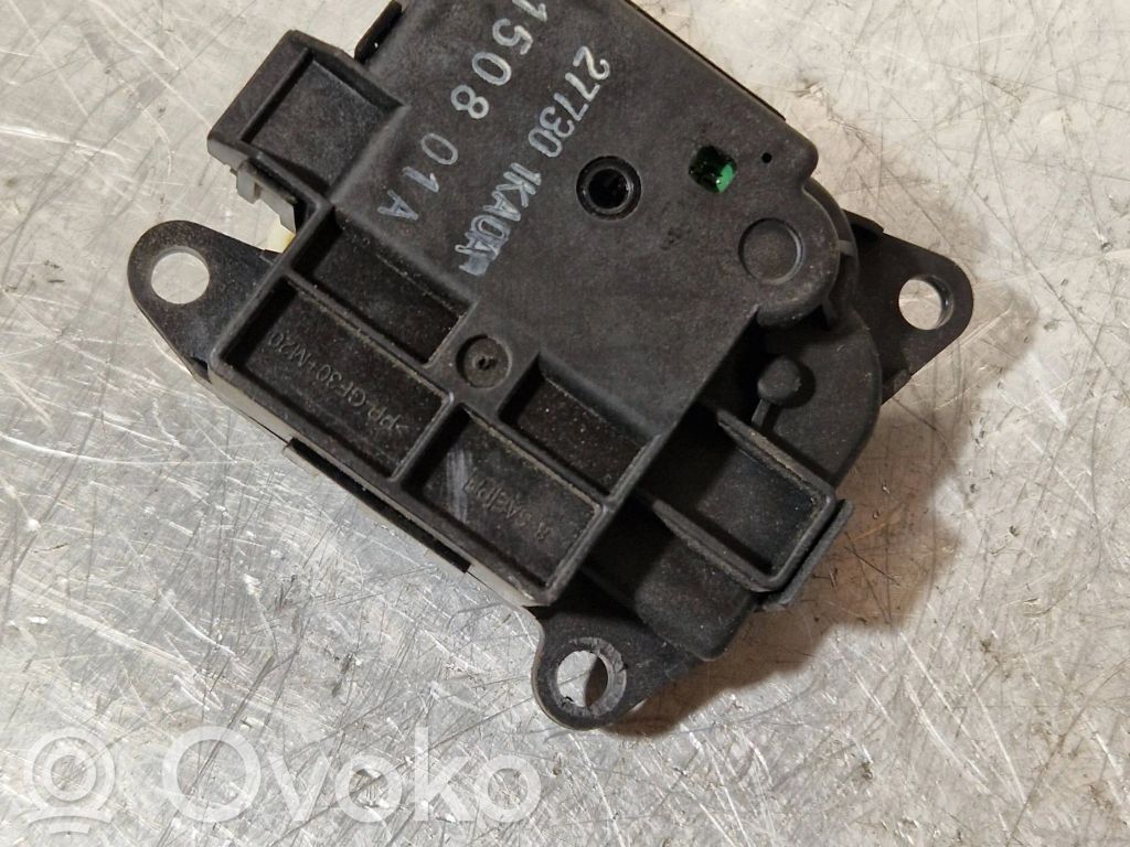 Nissan Juke I F15 Oro sklendės varikliukas 