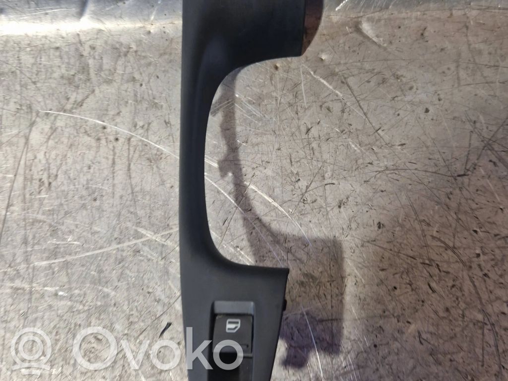 Volkswagen Jetta VI Front door window switch trim 