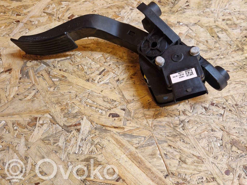 Hyundai i20 (PB PBT) Accelerator throttle pedal 
