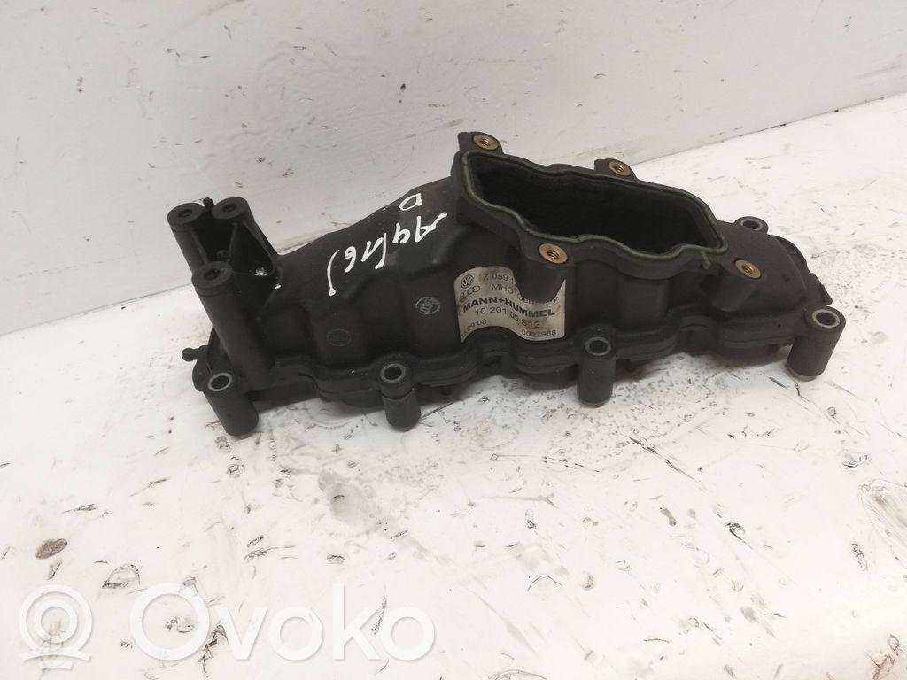 Audi A4 S4 B8 8K Kolektorius įsiurbimo 