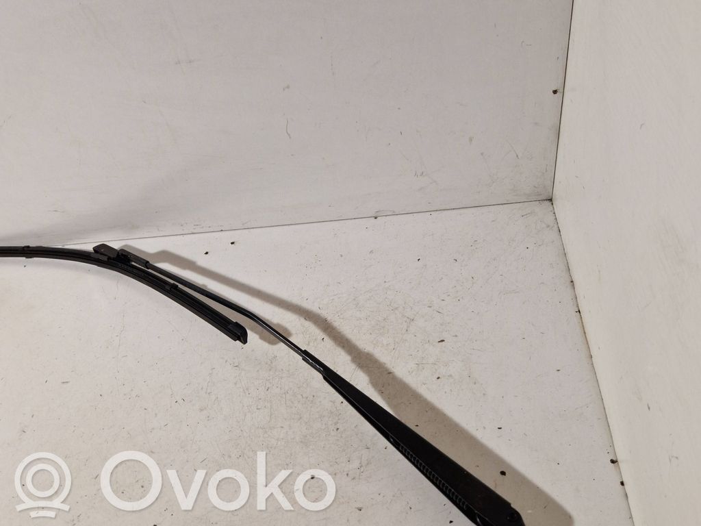 BMW X6 E71 Front wiper blade arm 