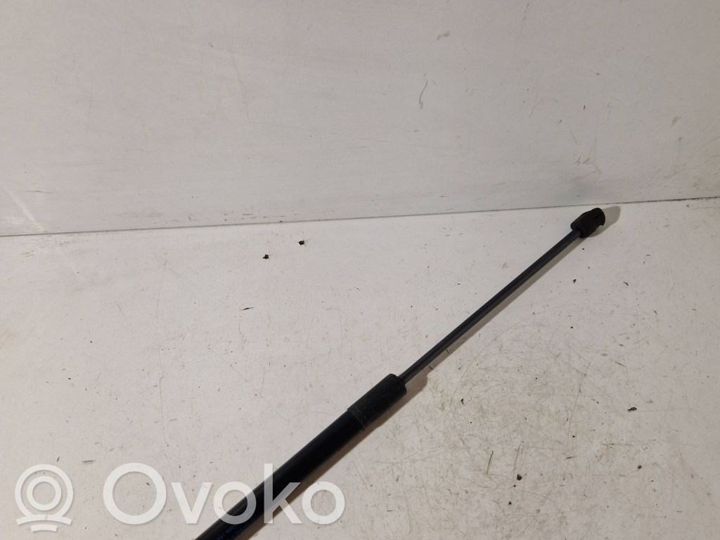 Audi A1 Tailgate/trunk strut/damper 