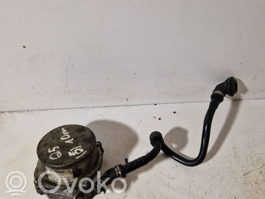 Audi Q5 SQ5 8R Vacuum pump 