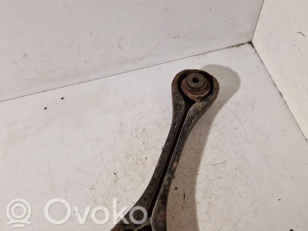 Rear control arm