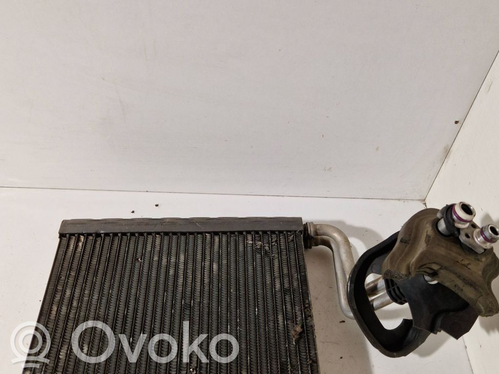 BMW 3 E92 E93 Mazais radiators 