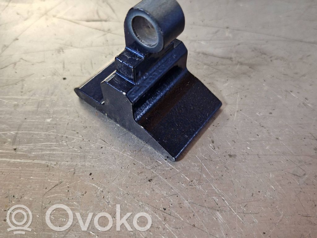 BMW X5 F15 Front door upper hinge 