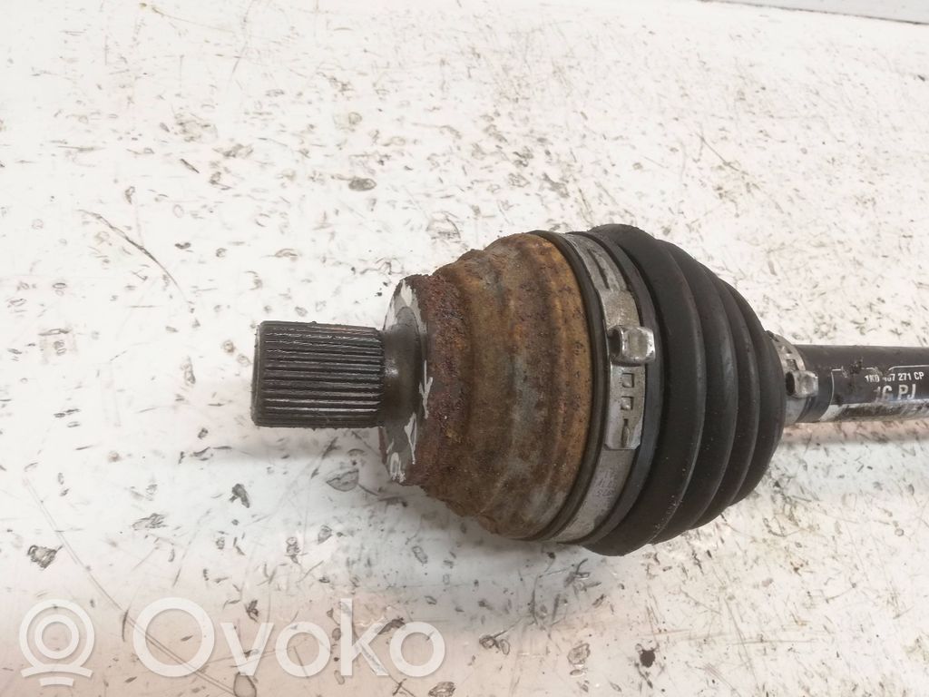 Volkswagen Golf VI Front driveshaft 