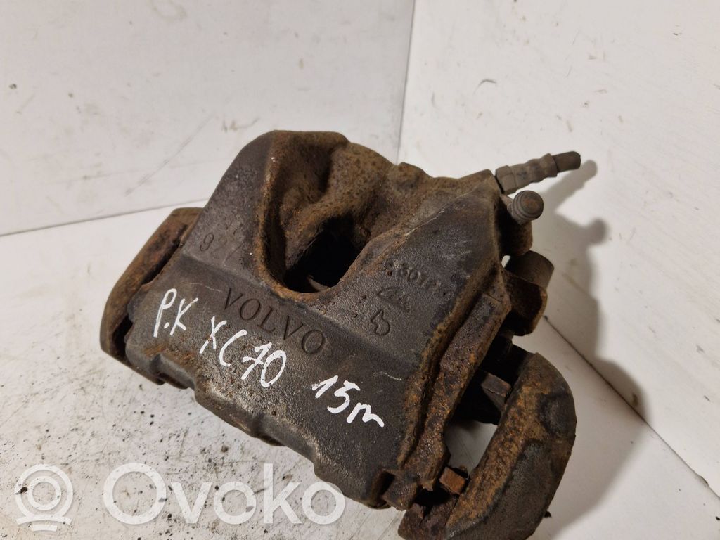 Volvo XC70 Передний суппорт 