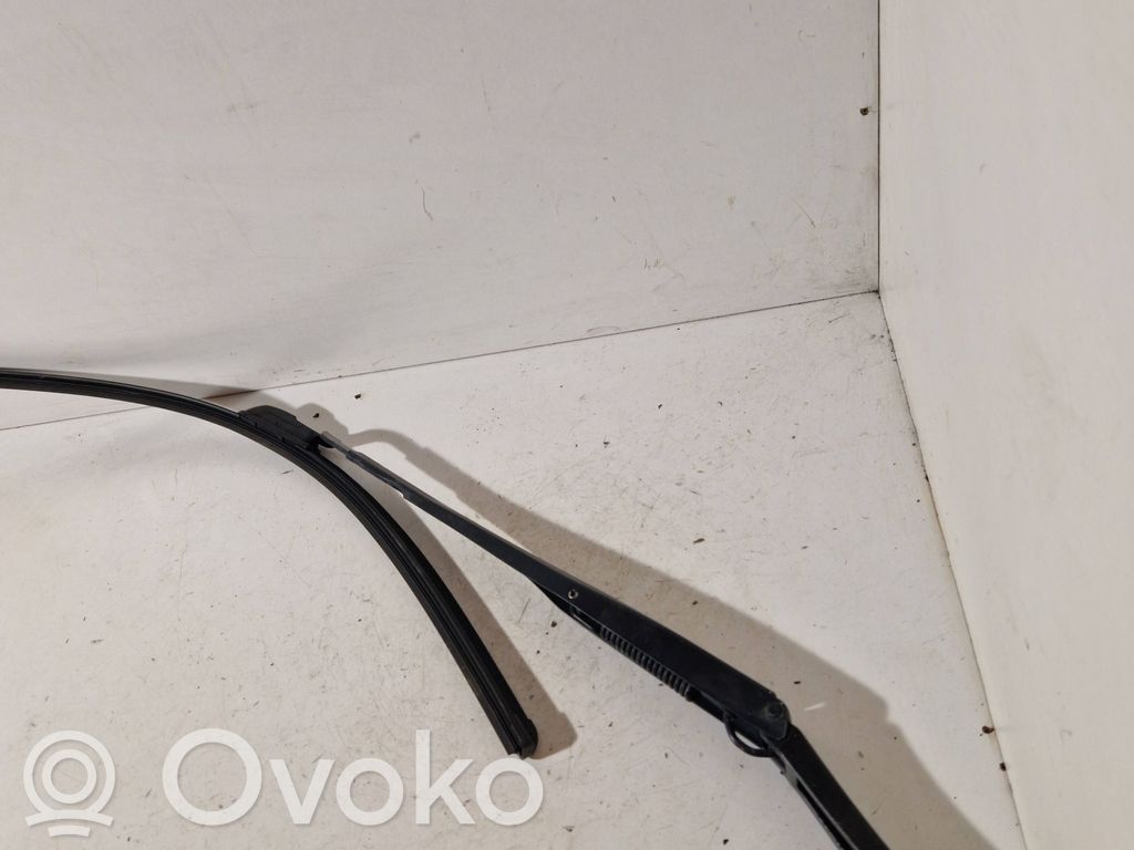 Hyundai i40 Front wiper blade arm 