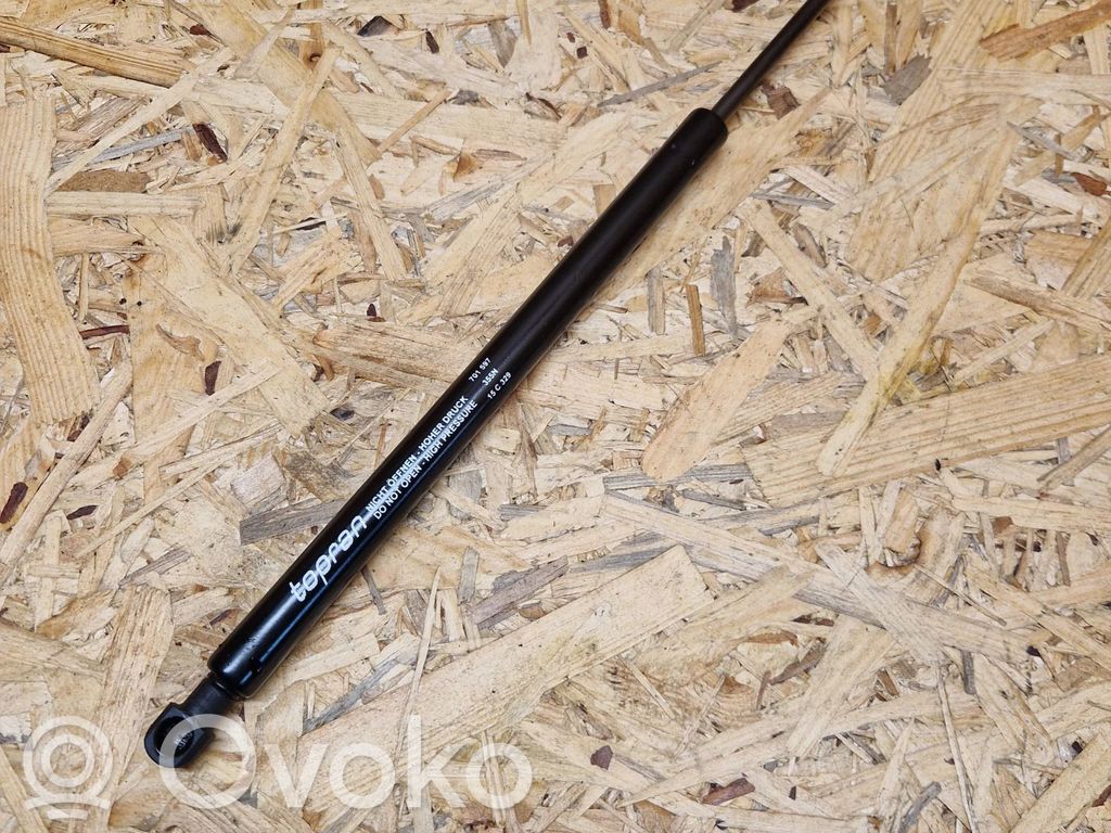 Nissan Qashqai Tailgate/trunk strut/damper 