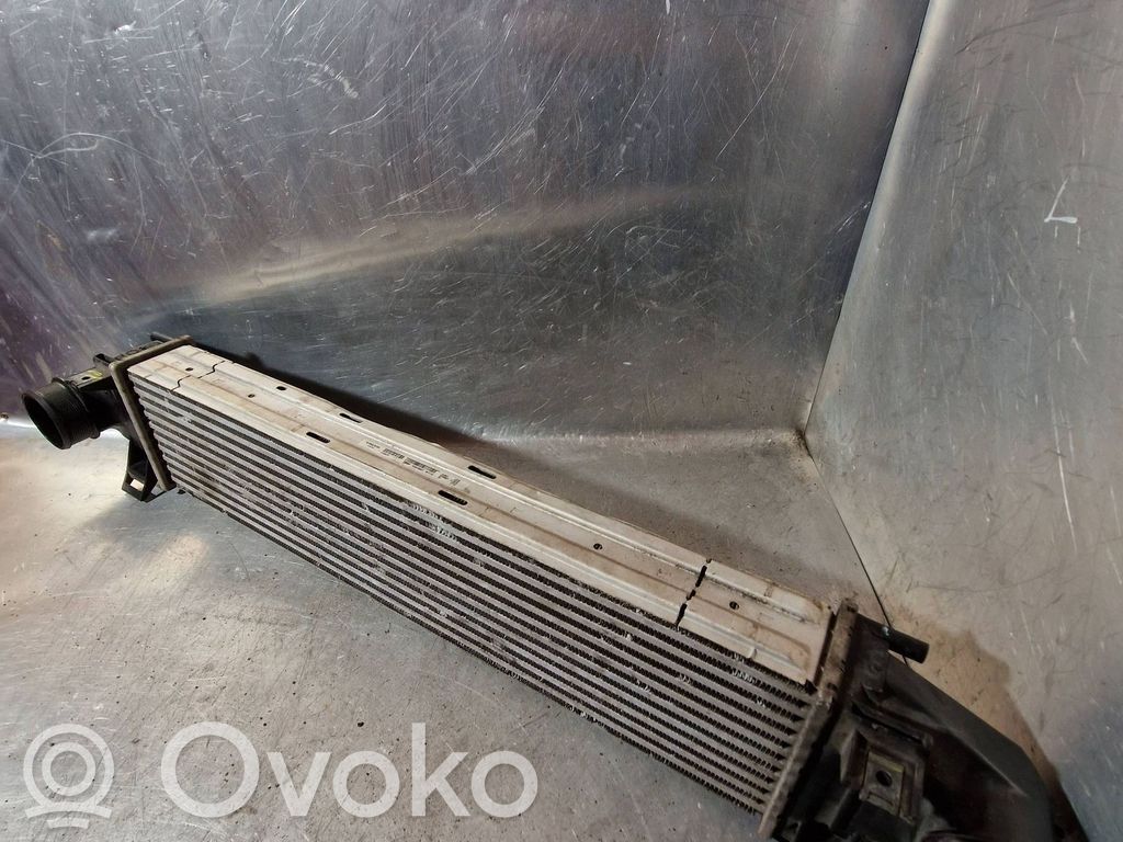 Volvo V40 Interkūlerio radiatorius 