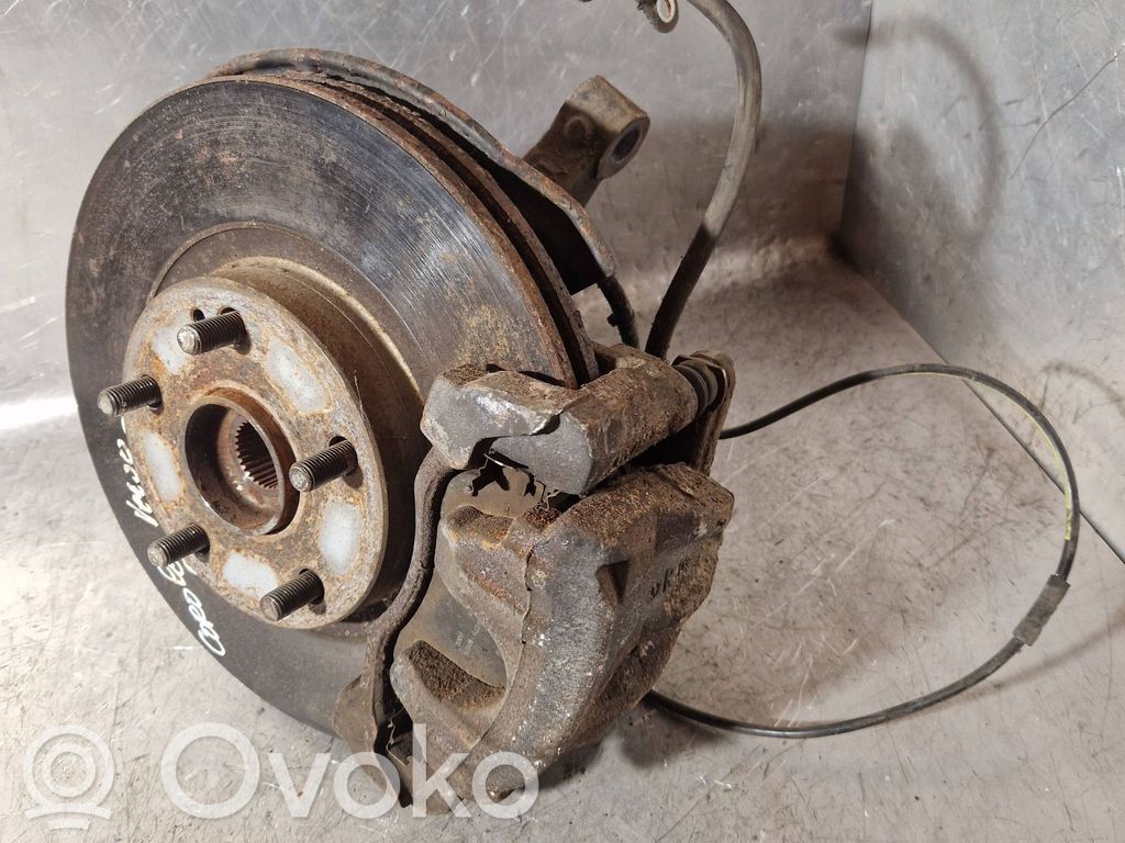 Toyota Corolla Verso AR10 Priekinė stebulė 