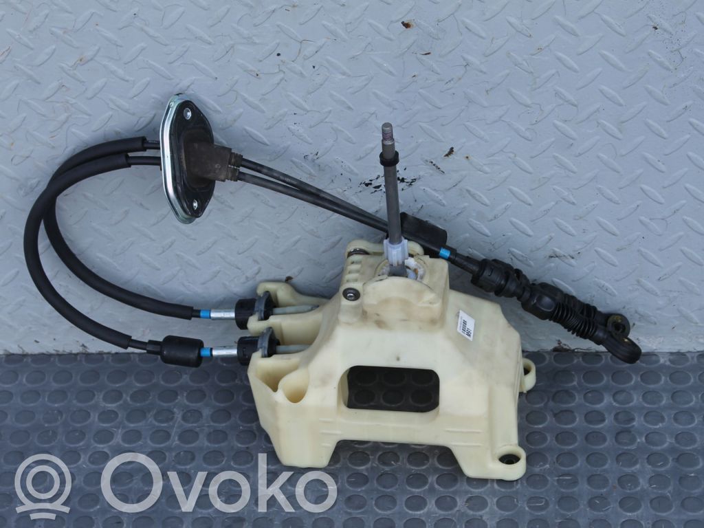 KIA Carens III Gear shifter/selector 