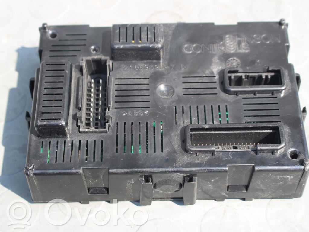 Nissan Note (E11) Saugiklių blokas 
