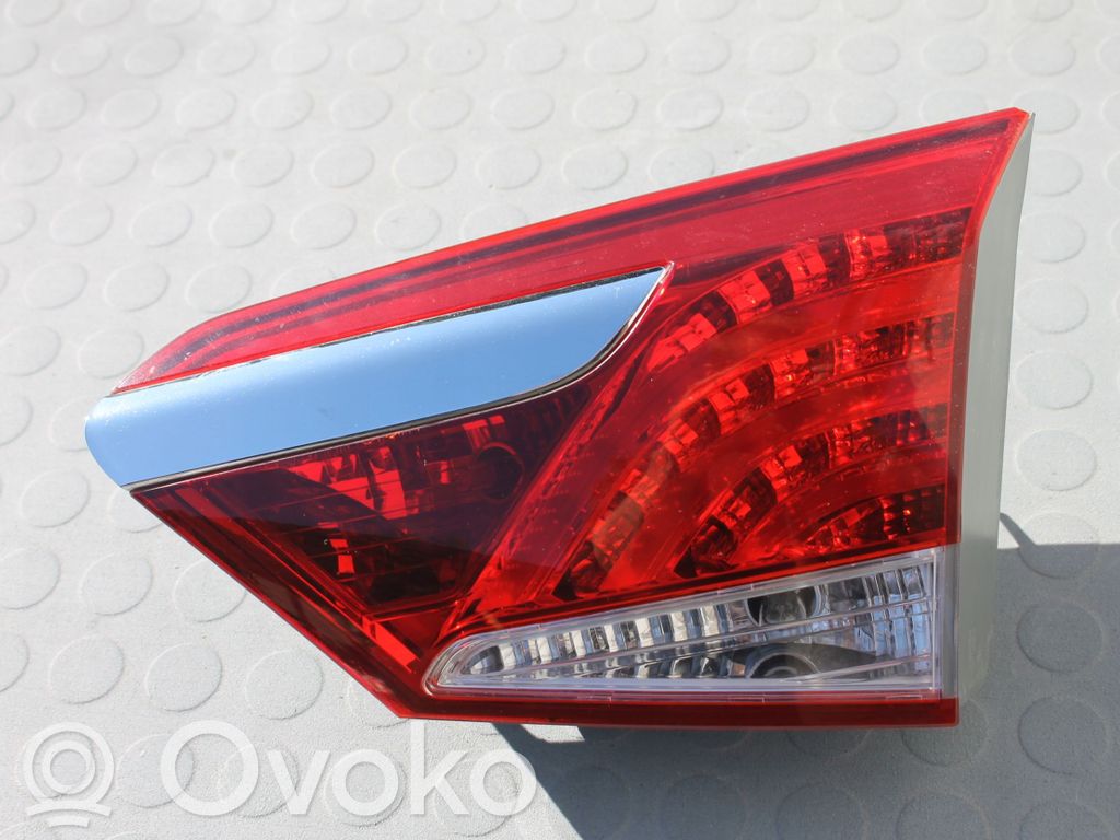 Hyundai i40 Tailgate rear/tail lights 
