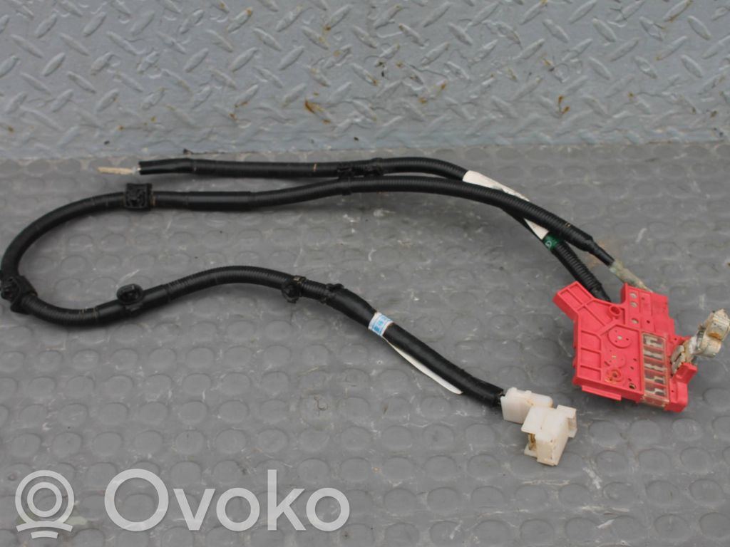 Mazda CX-30 Cable positivo (batería) 