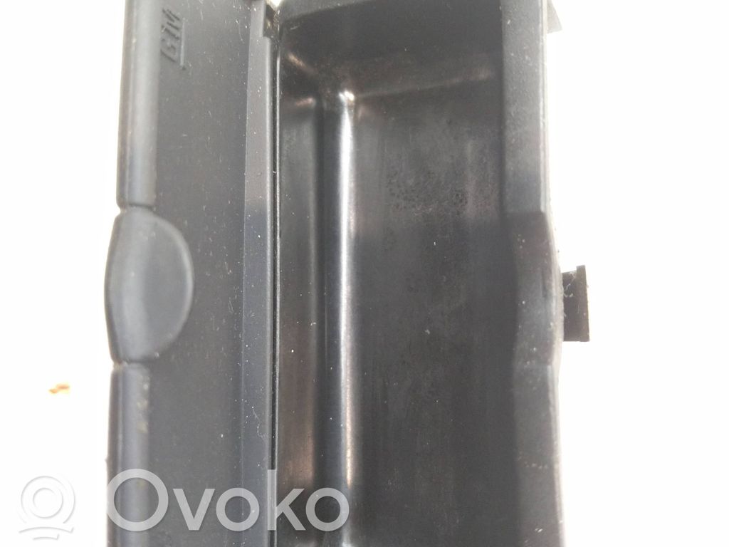Opel Corsa C Aschenbecher 