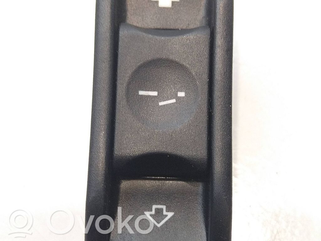 Sunroof switch   6907288,6131,03015010
