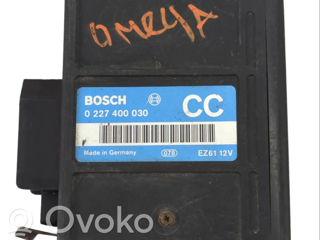 Opel Omega A Engine control unit/module 