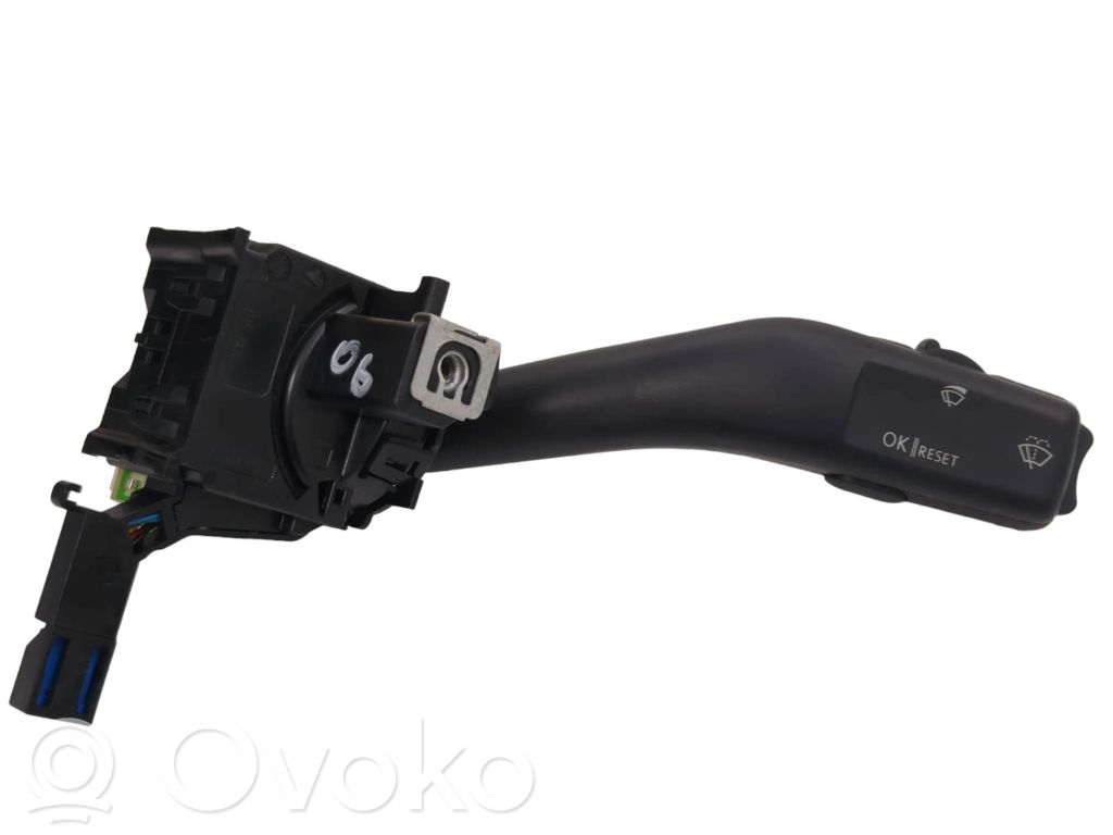 Volkswagen Jetta V Palanca de control del limpiaparabrisas 