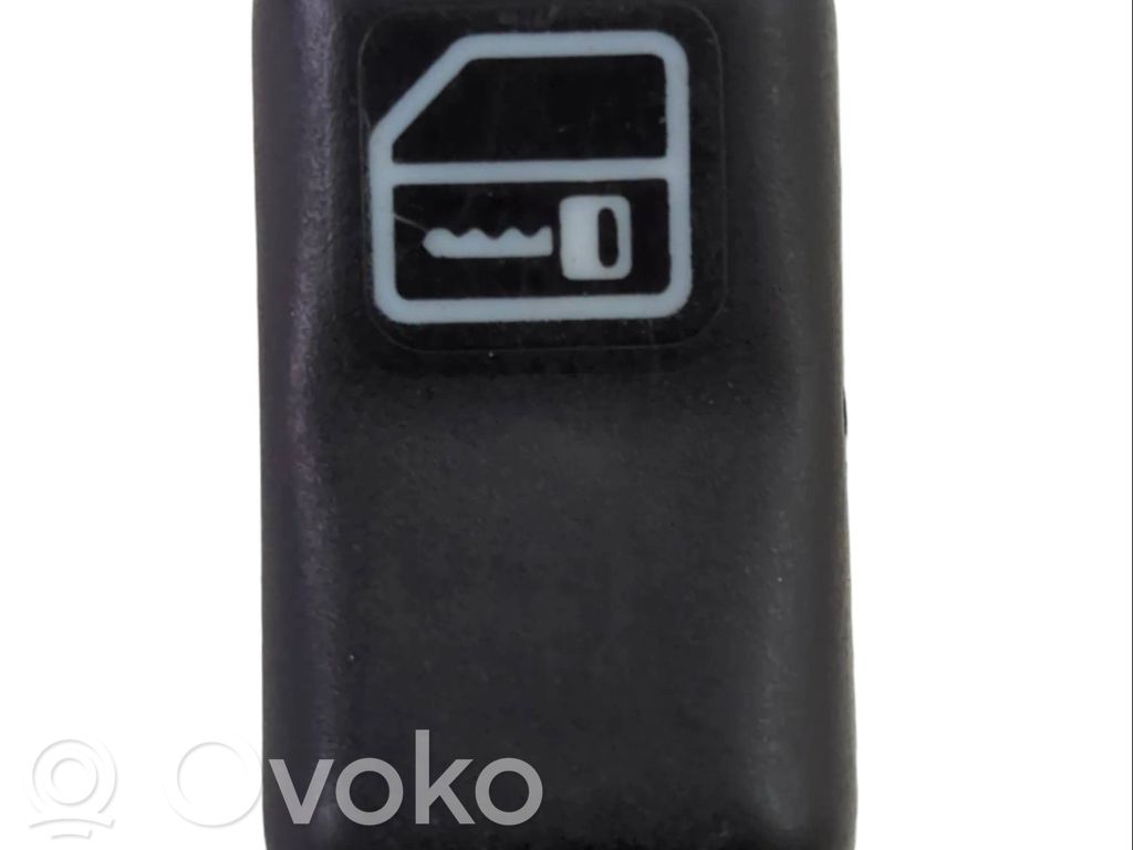 Mercedes-Benz C W202 Central locking switch button 