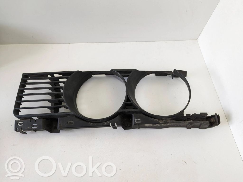 BMW 5 E34 Under headlight/headlamp trim 