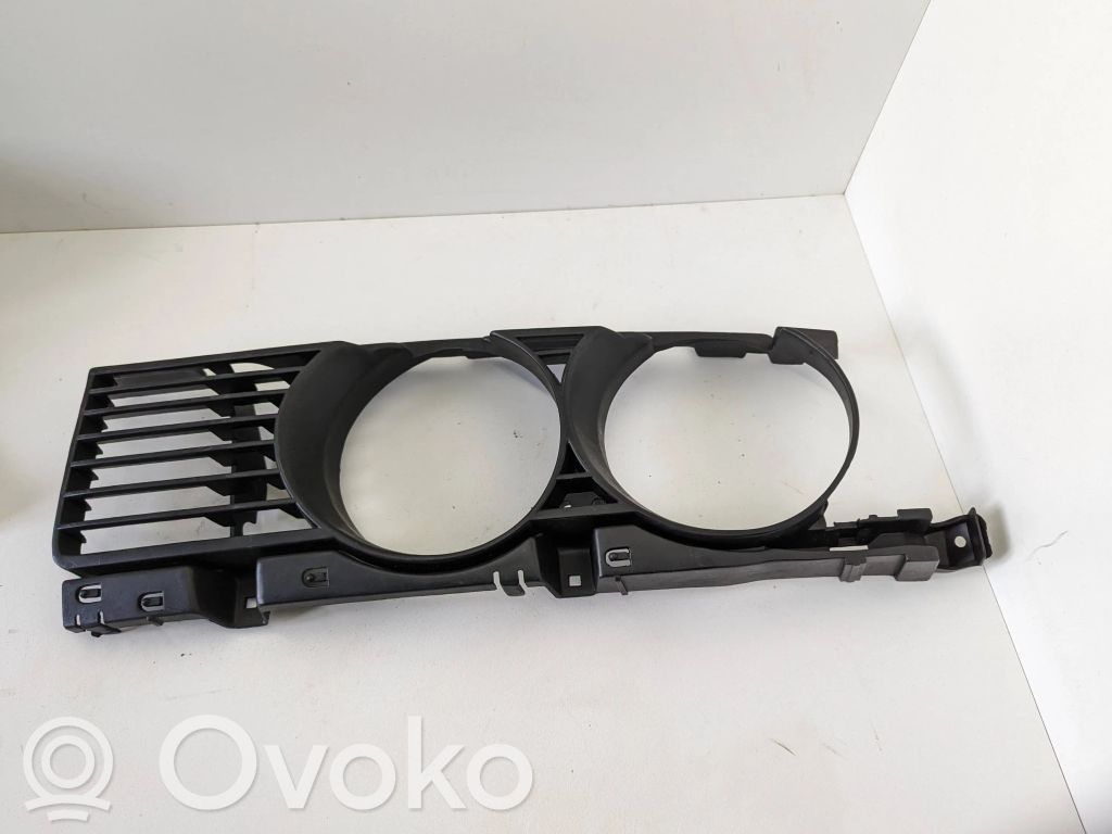 BMW 5 E34 Under headlight/headlamp trim 