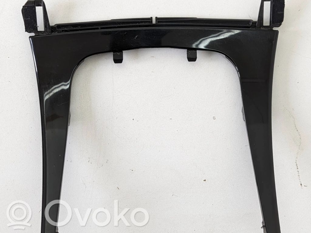 Opel Insignia A Pavarų perjungimo svirties apdaila (plastikinė) 
