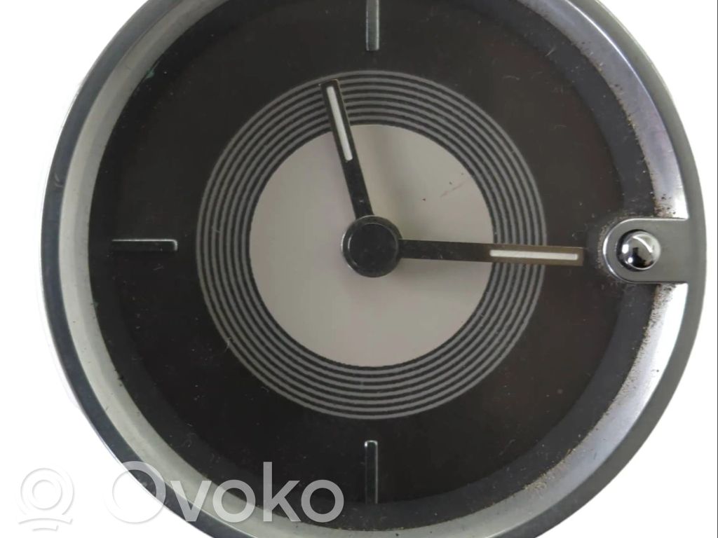 Renault Vel Satis Kello 
