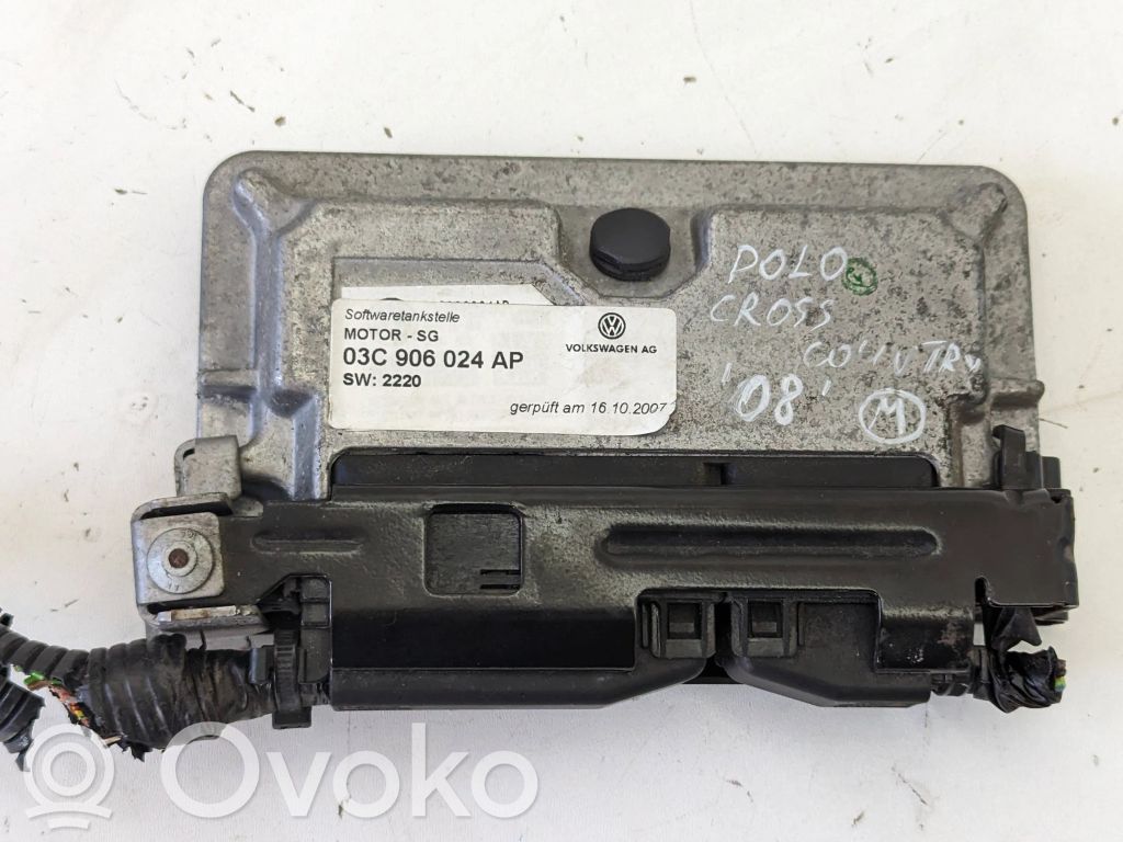 Engine control unit/module   03C906024AP,2220